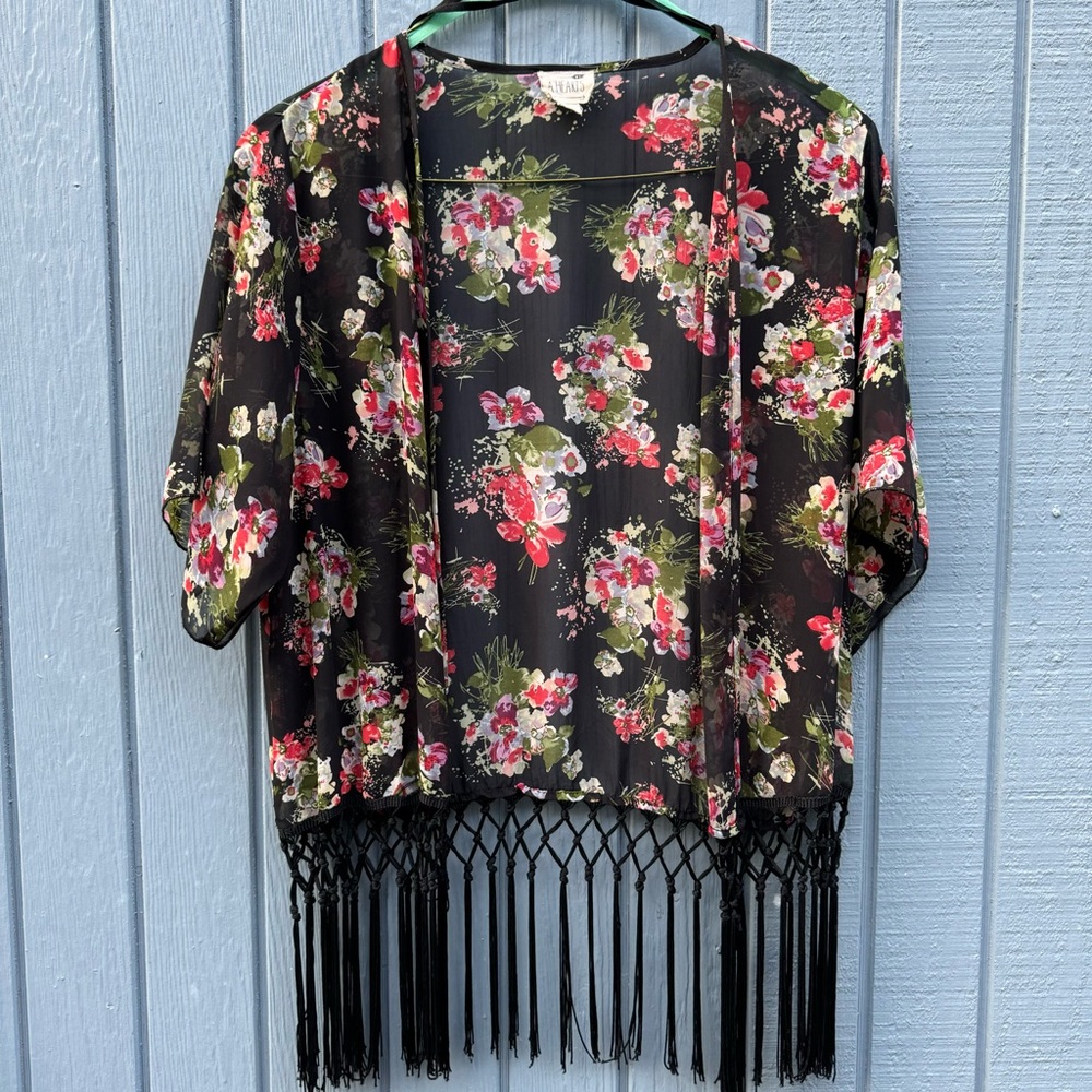 LA Hearts Floral Fringe Black Women’s Kimono One Size